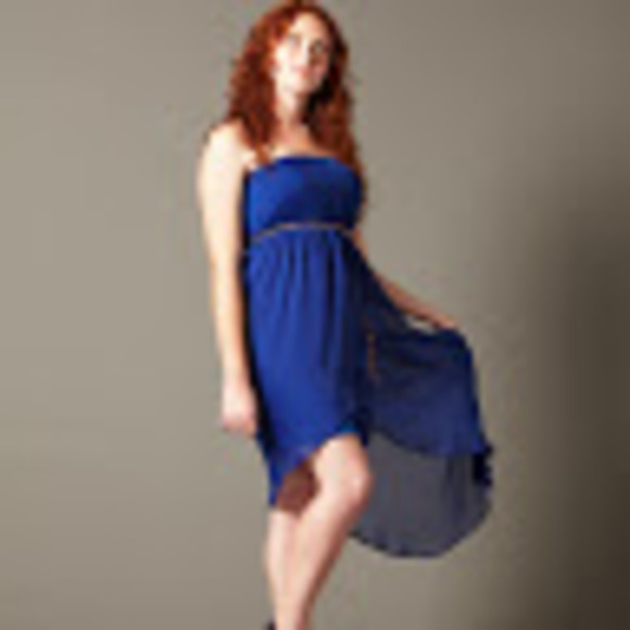 Profile Picture of Hannah Netzley (@kissedbyfire94) on Poshmark