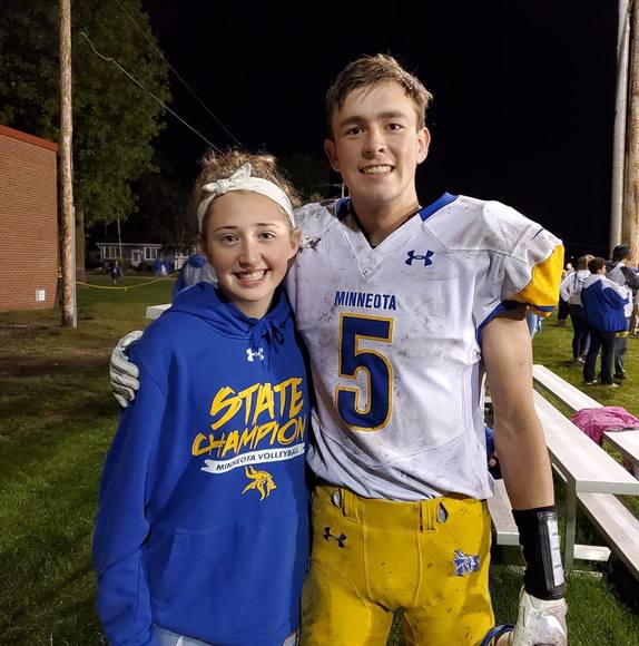 Profile Picture of Kayla Saltzer (@kaylasaltzer) on Poshmark