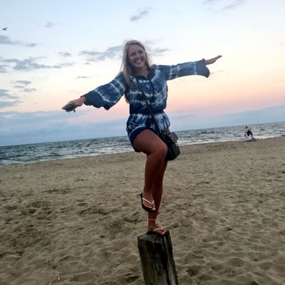 Profile Picture of Paige  🌸 (@paigeburrows23) on Twitter