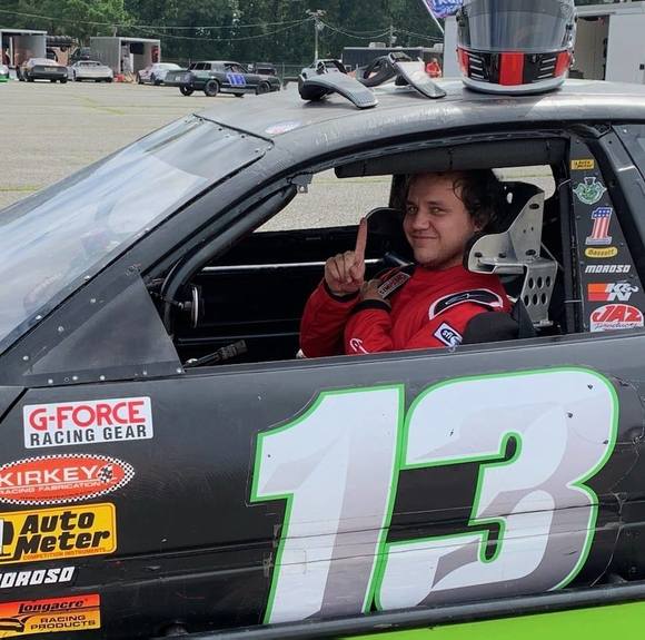 Profile Picture of Travis Schwarz (@jrm88jrm) on Poshmark