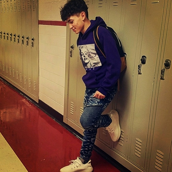 Profile Picture of Derek Rodriguez (@we_focuzz) on Poshmark