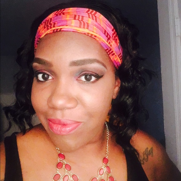 Profile Picture of Alaporcha Carter (@porcha4) on Poshmark