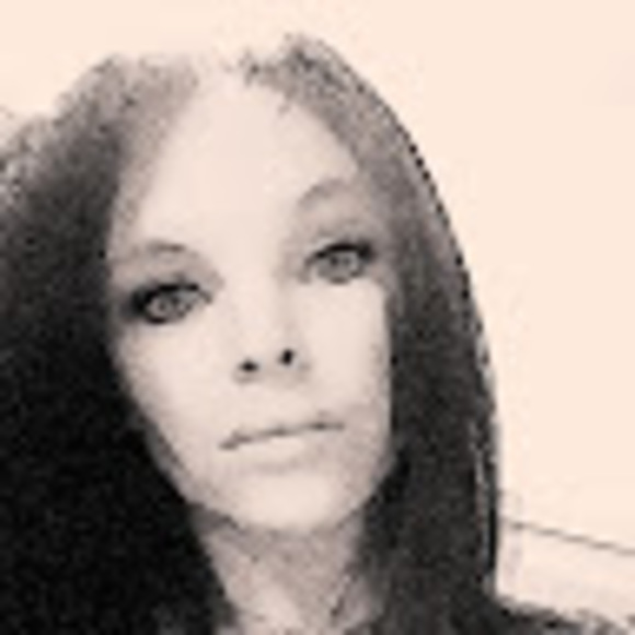 Profile Picture of Lacey Klein (@laceyklein62) on Poshmark