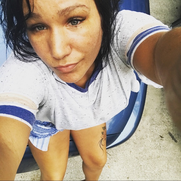 Profile Picture of Kristina Michael (@nina1207) on Poshmark