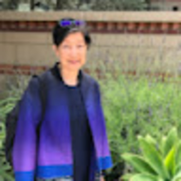 Profile Picture of Grace Tsiang (@grjt) on Poshmark