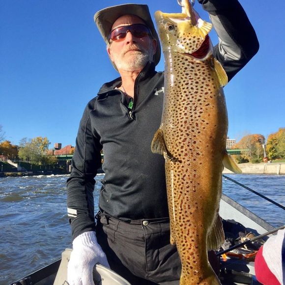 Profile Picture of John Hageman (@jwhingsn357) on Poshmark