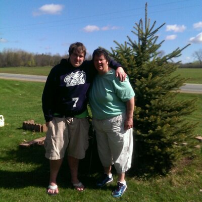 Profile Picture of Amy Hazen (@AmyHazenRandall) on Twitter