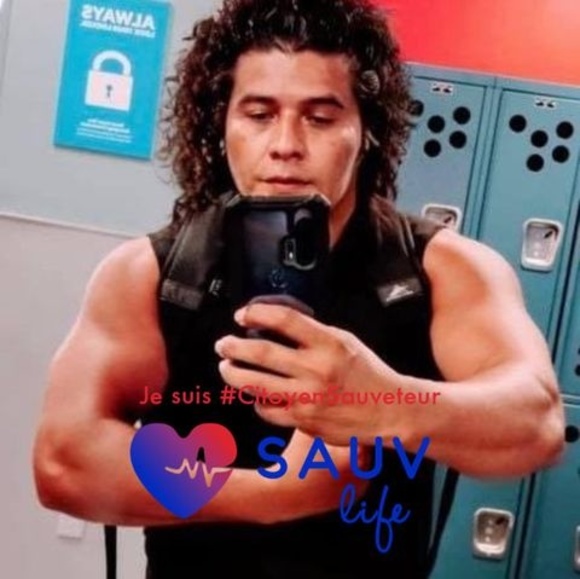Profile Picture of Carlos h Quintanilla (@cq20647) on Poshmark