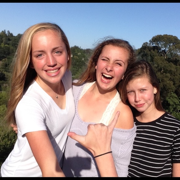 Profile Picture of Chloe Morrison (@chloemorrison) on Poshmark