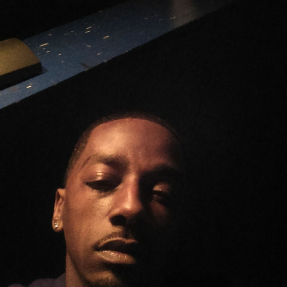 Profile Picture of Maurice Maurice (@mdotwalker) on Poshmark