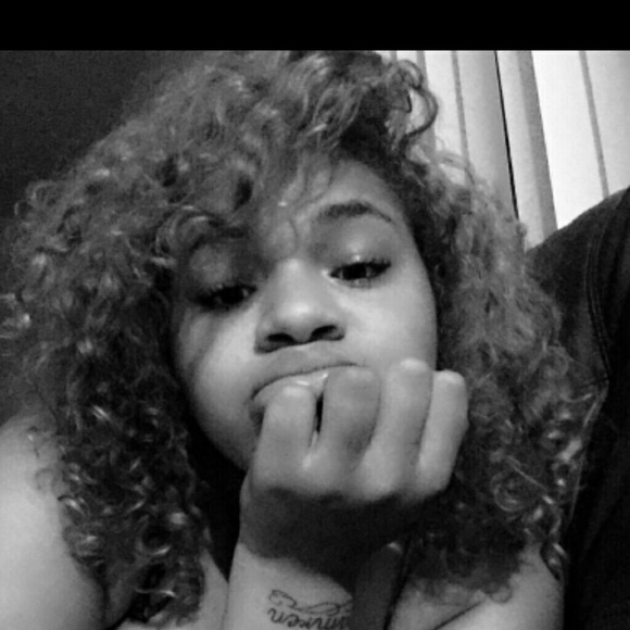 Profile Picture of Leemah R. (@kaleemah) on Poshmark