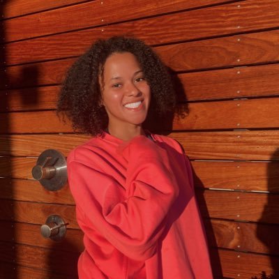 Profile Picture of Alisha Lowe (@alishxlowee) on Twitter