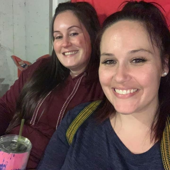 Profile Picture of Miranda Dachelet (@miranda1105) on Poshmark