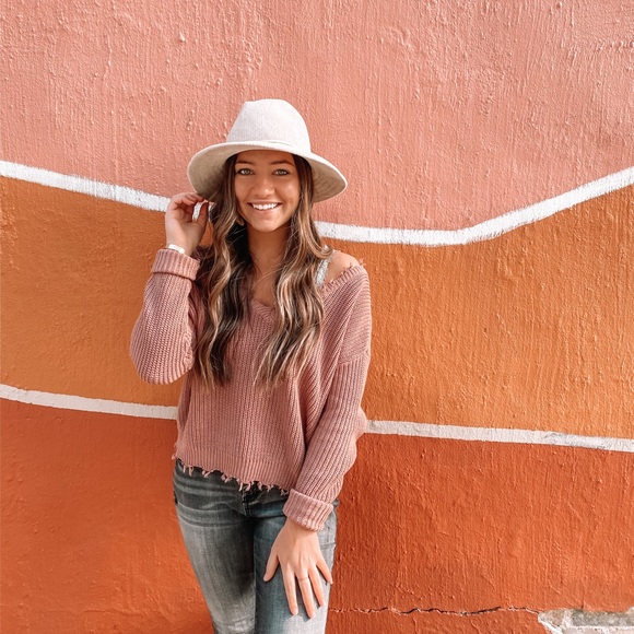 Profile Picture of Lauren Glashower (@laurenglashower) on Poshmark