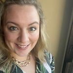 Profile Picture of Lisa Barrett (@therealmrsbarrett) on Instagram