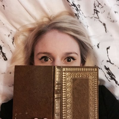 Profile Picture of Dickens Does Books (@DickDoesBooks) on Twitter