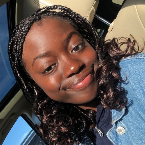 Profile Picture of Sheilla Faraji (@sheillaxo17) on Poshmark