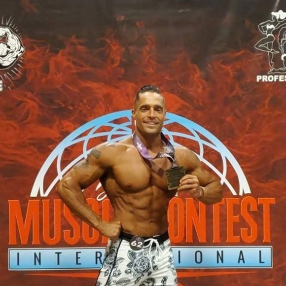 Profile Picture of Dan Pudlowski (@danpudz) on Poshmark