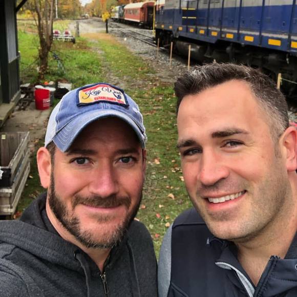 Profile Picture of Teddy Bloom (@tedd359) on Poshmark