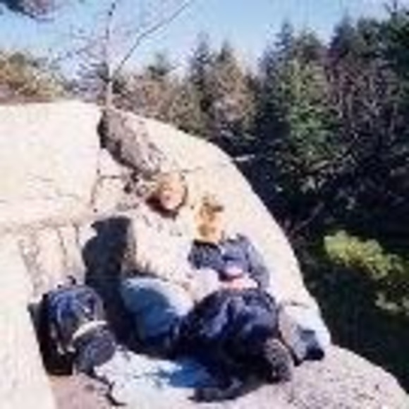 Profile Picture of Isabelle Morrison (@idmorrison) on Poshmark