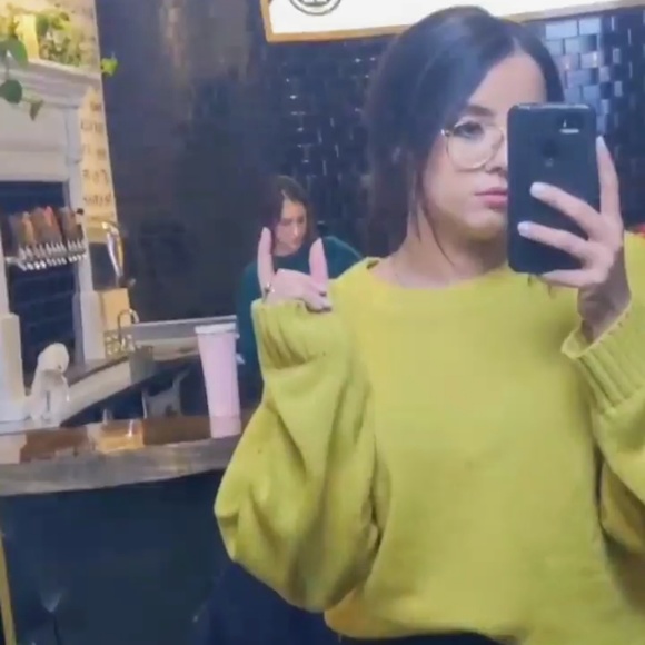 Profile Picture of Justine Adrianna (@justineadrianna) on Poshmark