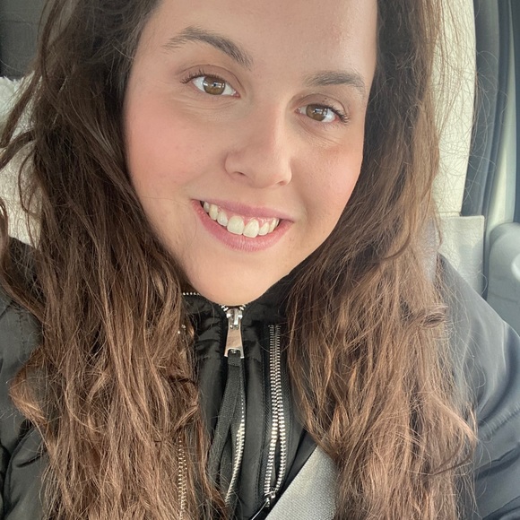 Profile Picture of Michaela Humphrey (@mickmack27) on Poshmark