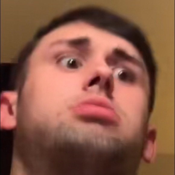 Profile Picture of Lily Beck (@chunkus) on Poshmark