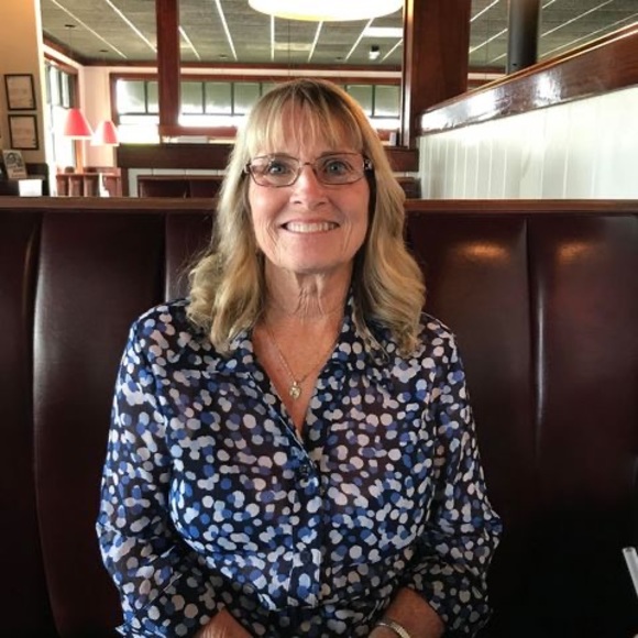 Profile Picture of Sharon Quick-jacobs (@nanasharon49) on Poshmark
