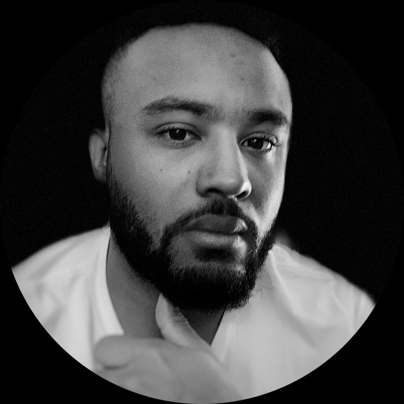 Profile Picture of Dominic Thompson (@domo2425) on Poshmark