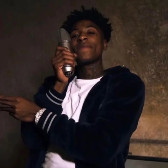 Profile Picture of Luh Chubbs (@860quann) on Poshmark