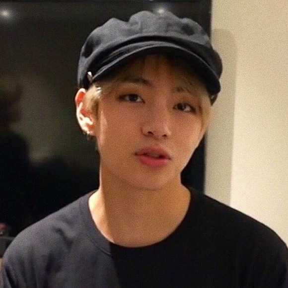 Profile Picture of Chim Chim (@cookie112484) on Poshmark