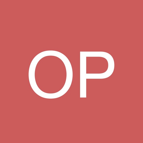 Profile Picture of Olivia Pendexter (@oliviapendexter) on Poshmark