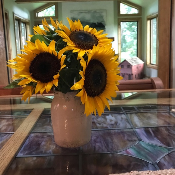 Profile Picture of Legrande Trunk (@legrandetrunk) on Poshmark