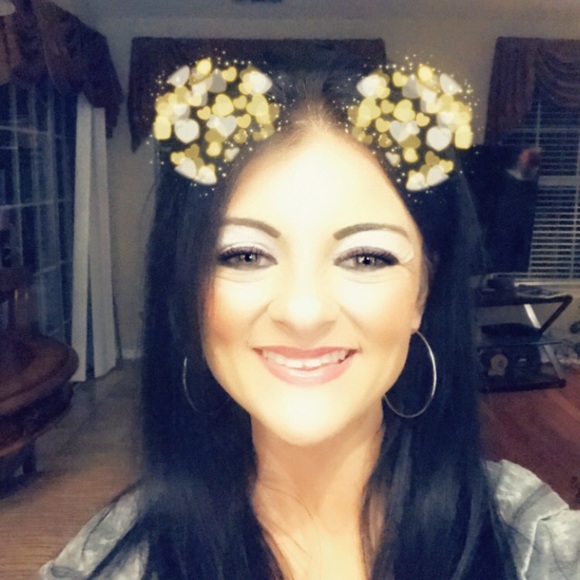 Profile Picture of Brandy Wilkins (@brandy_wilkins) on Poshmark