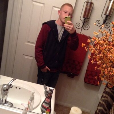 Profile Picture of Chris (@ChrisFrahm320) on Twitter