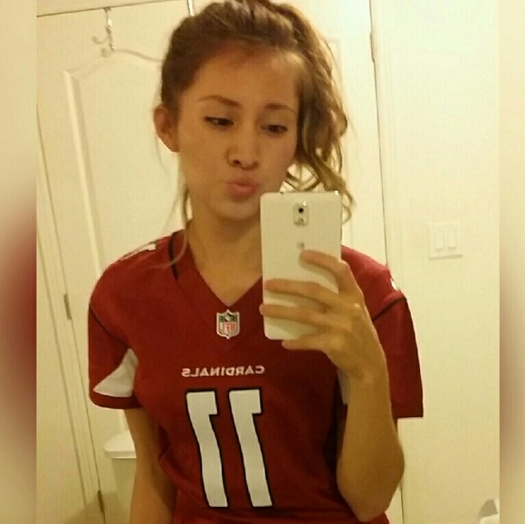 Profile Picture of Marie Burshia (@bursh_23) on Poshmark