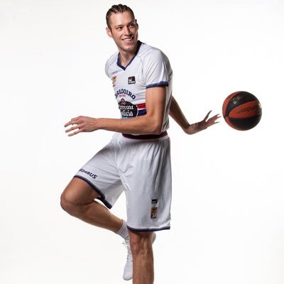 Profile Picture of Mike Daum (@dauminator24) on Twitter