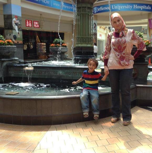 Profile Picture of Mohamed Ashraf (@momo61tt) on Poshmark