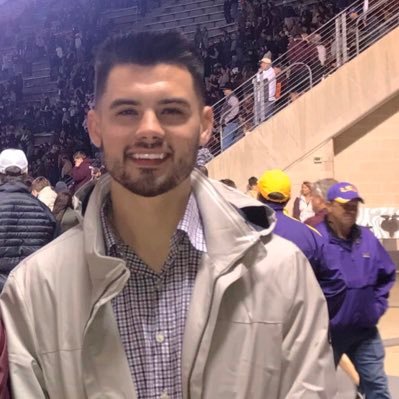 Profile Picture of Blake Bushnell (@blakebushnell21) on Twitter