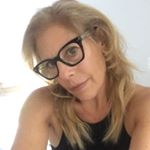 Profile Picture of Julie bergman (@juliebalcony) on Instagram