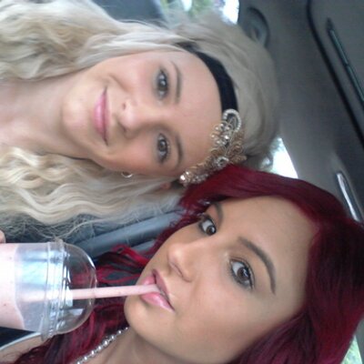 Profile Picture of Kim Ferris (@kim_nouveau) on Twitter