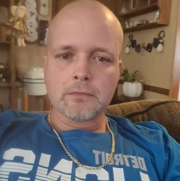 Profile Picture of Matt Williams (@mattwilliams822) on Poshmark