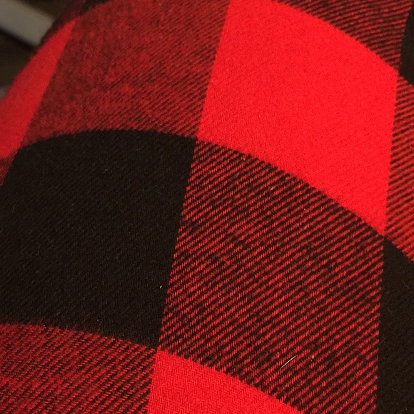 Profile Picture of Aaron Martinez (@bkrlvr22) on Poshmark