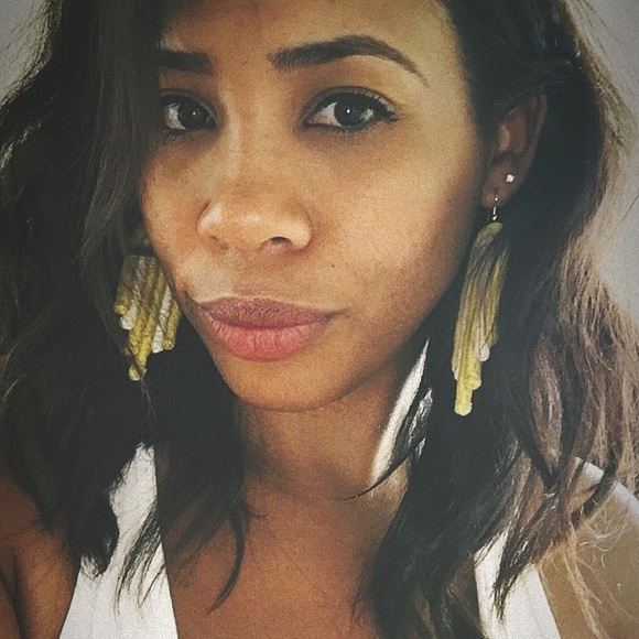 Profile Picture of Christina Garibaldi (@mrscgar) on Poshmark
