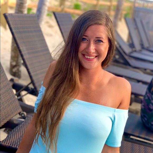 Profile Picture of Stacey Widera (@swidera8) on Poshmark