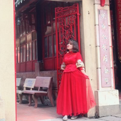 Profile Picture of Vicky Nguyễn (@VickyNguyn12) on Twitter