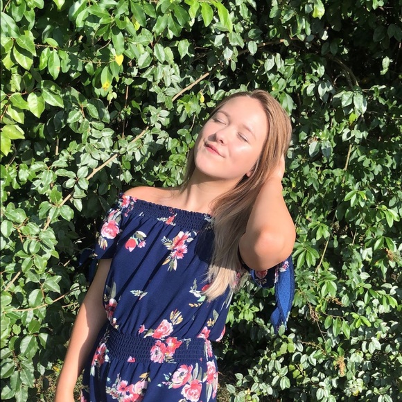 Profile Picture of Carson Brown (@carson03brown) on Poshmark