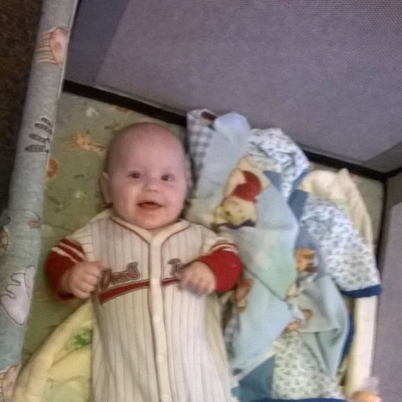 Profile Picture of Kelly Moore (@kellymoore859) on Poshmark