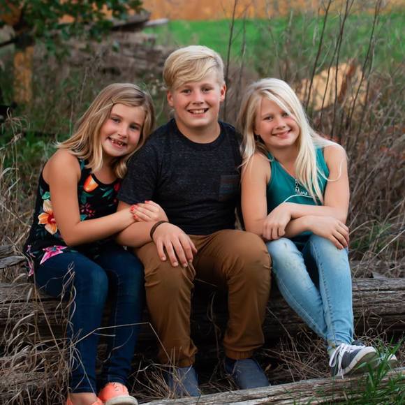 Profile Picture of Jamy Suderman (@jsuderman_mk) on Poshmark