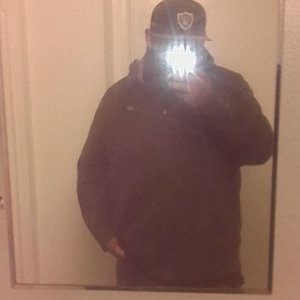 Profile Picture of Adrian Viveros (@Daddy_Pnut) on Twitter